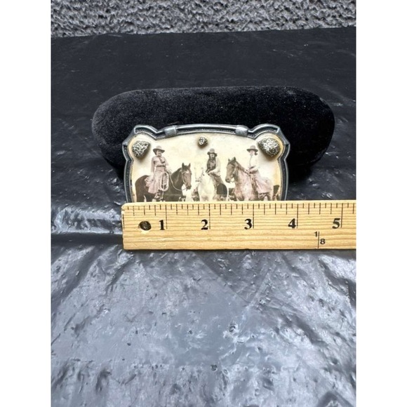 Hilary Heinstein Western Collection Cowgirls With Fool's Gold Belt Buckle - Picture 5 of 6